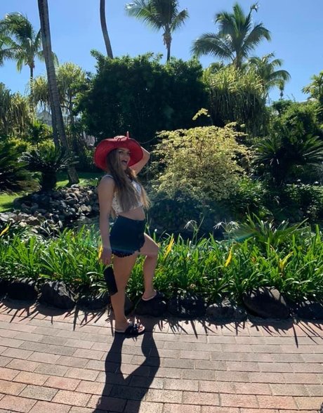 Lana D exklusive schöne galerie