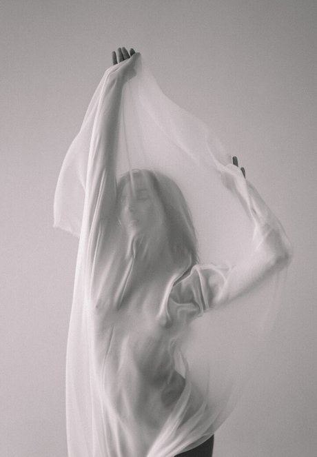 Thais Yoga schauspielerin nackte galerien