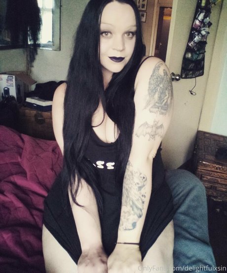 delightfulxsin model freie bilder