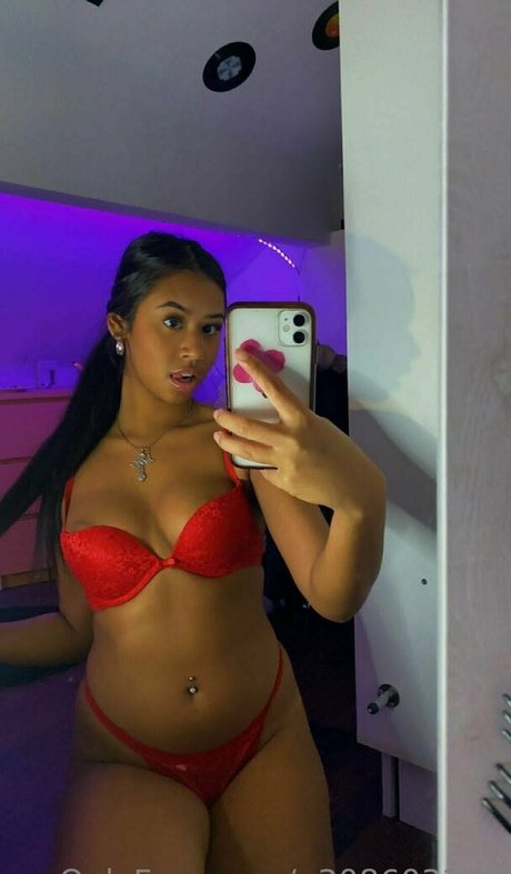 Yourkarina erwachsene pornografische bilder