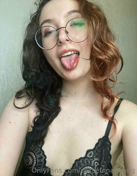 persefonayoung hd nackten fotos