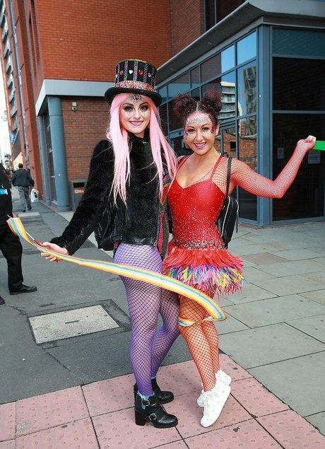 Katie McGlynn beste nacktheit galerien