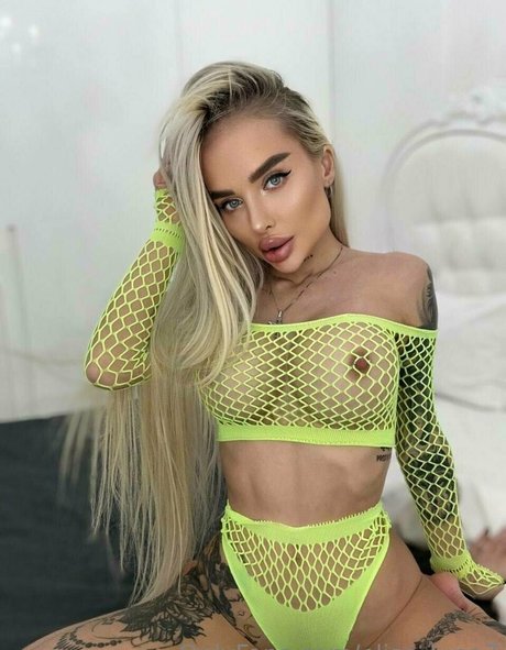 elise luna7 nackt pornostar bilder