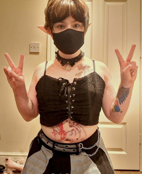 transgirlakira nackt hübsche bilder