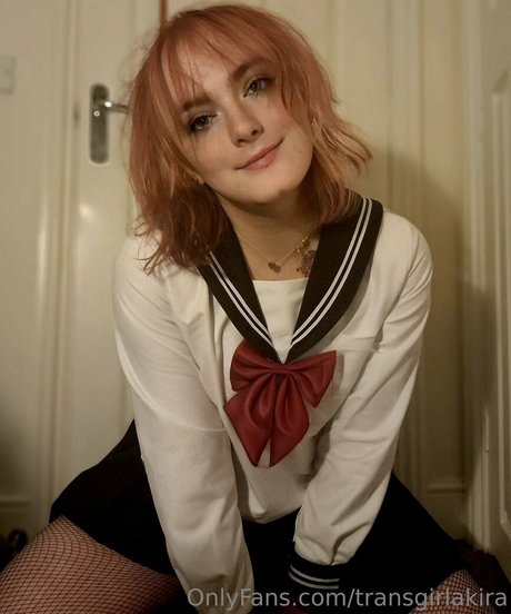 transgirlakira erwachsene pornographische bild