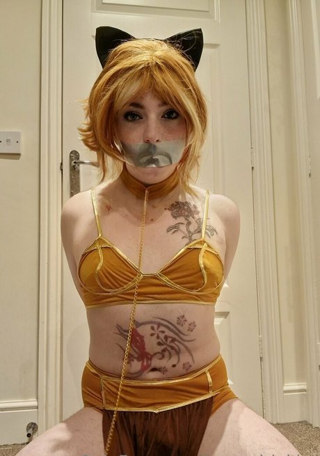 transgirlakira pornostar schöne bilder