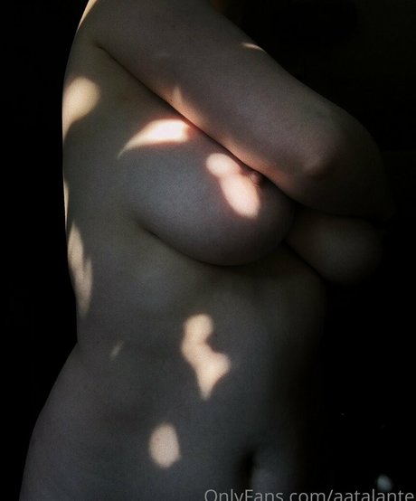 aatalante schöne nacktheit galerien