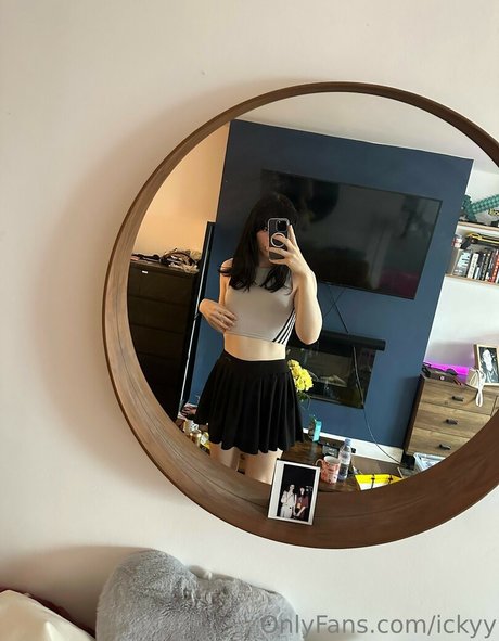 ickyypeach kunst top bild