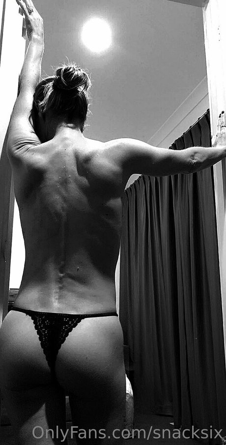 snacksixfree nackt schöne bild