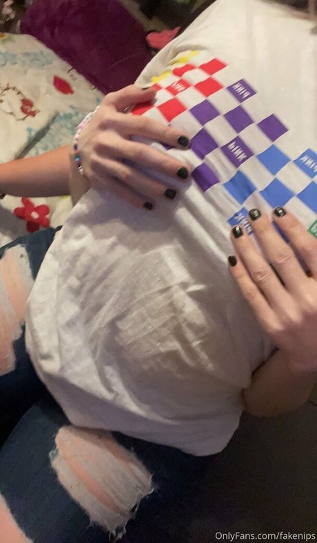 fakenips model erwachsene galerien