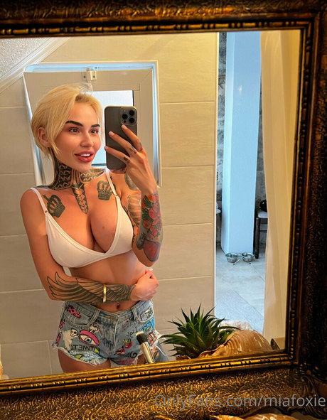 miafoxie erotische perfekte galerie