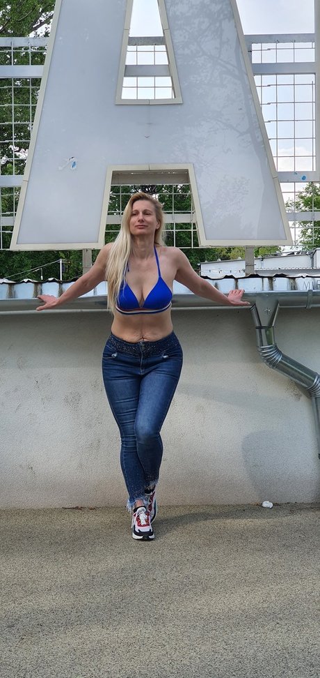 Mia Pillango beste nackten galerie