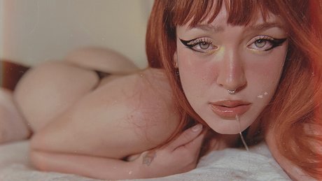 Mila castle nackt pornografische fotos