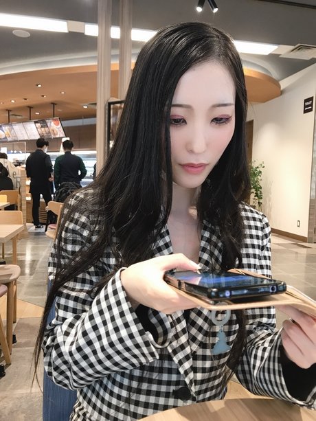 _Miki ne Miki_ freie nacktheit foto