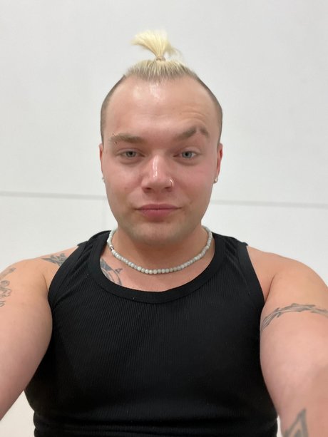 Mikie model freie bild