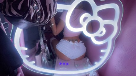 bimbo nackt pornografische bild