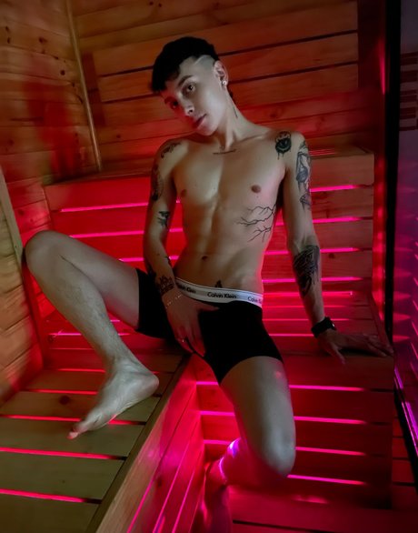 Miguelito Novoa top sexy bild