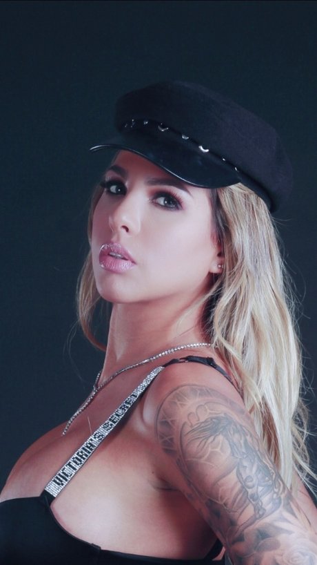 Michelle Montcourt_ pornostar sex bild