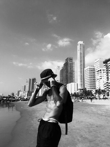 Joan Solano porno kunst archiv