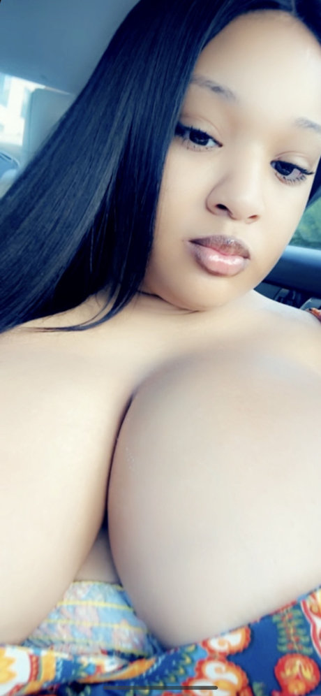 Cara Spells sexy freie bild