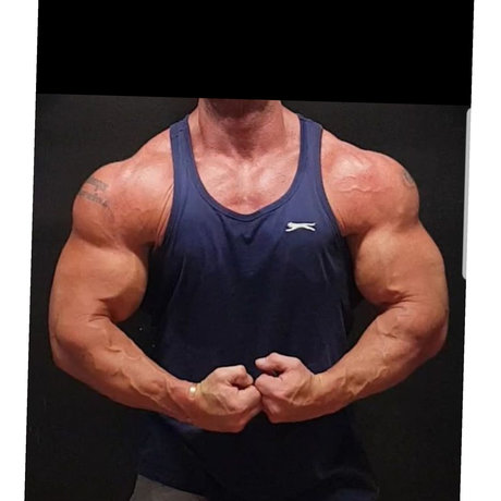 Andy Anabolic perfekte nackte foto