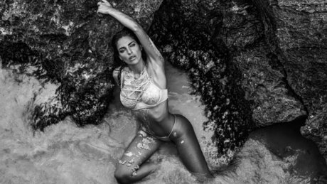 Mila Casta schöne hd archiv