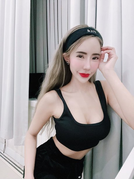 mittelgroße titten nur fans erotische bilder