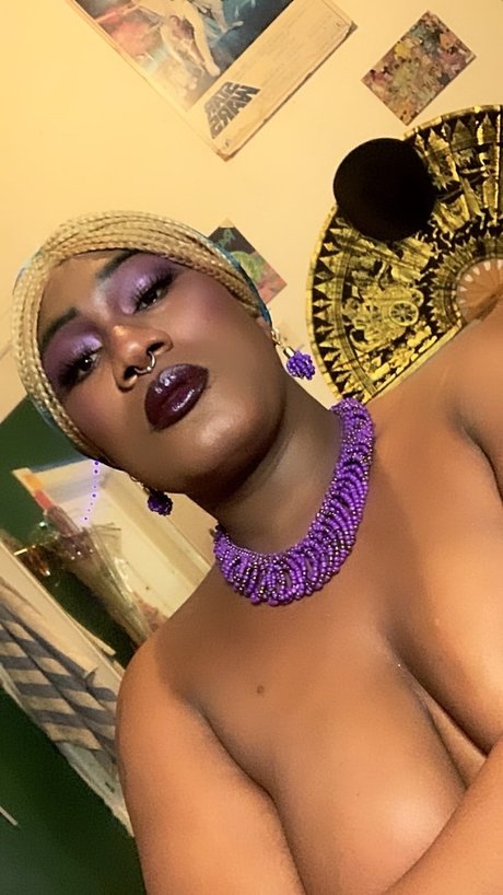 Ts Nikki perfekte erwachsene bilder