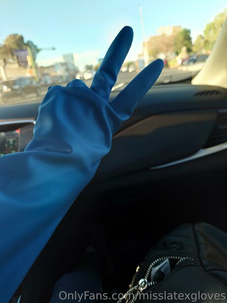 Miss Latex GLoves sexy xxx foto