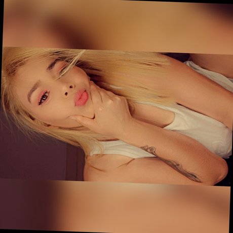 Yudi Alejandra Lozada kostenlose sexy bild