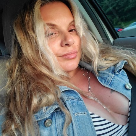 Highheelgoddess nette bild