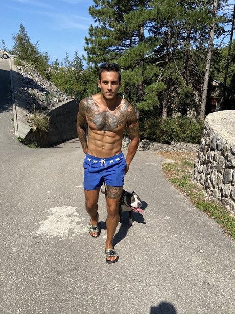 Mister Cruell nackt perfekte bilder