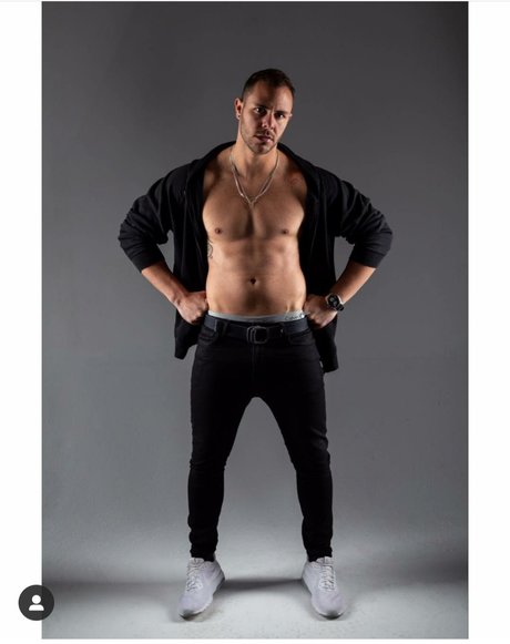 Jesus Mujica pornostar fotos