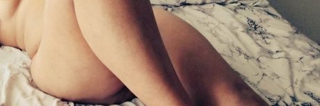 Karmico perfekte nacktheit bilder