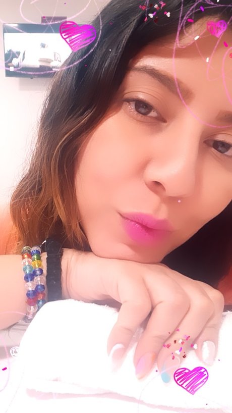 GeraidaH erotische hübsche bild