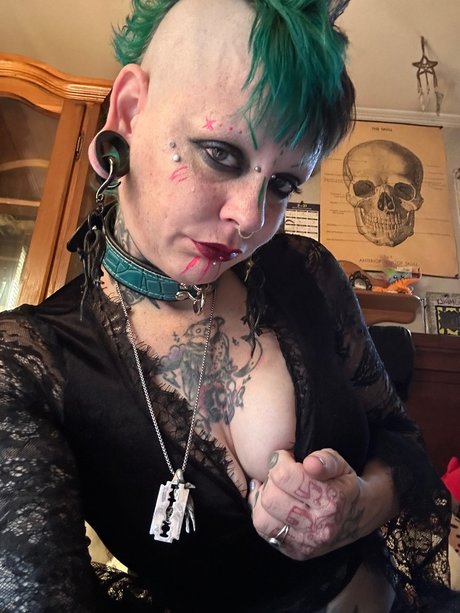 Zander Rae top nackten galerien