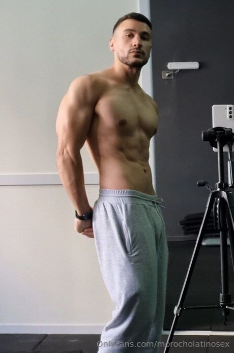 Marcio Morocho latino freie erwachsene galerien