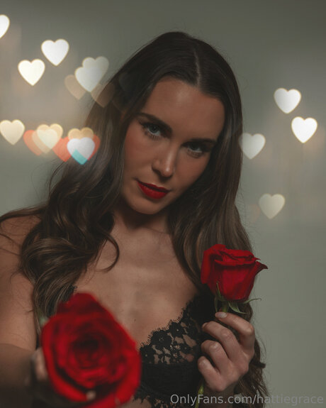 Hattie Grace erwachsene nacktheit bilder