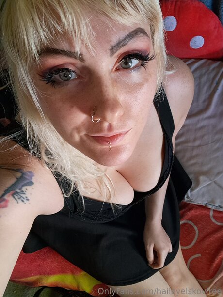 Hailey Elskov erotische xxx foto