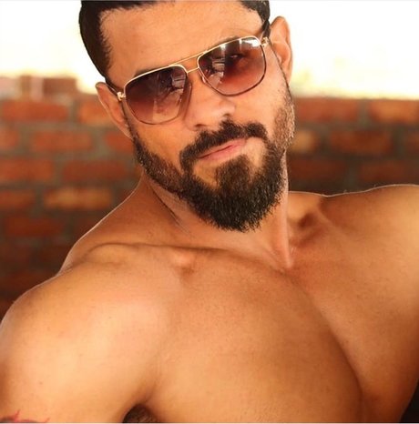 MrJaat model erotische fotos