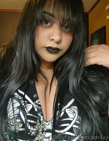 adriivy pornostar nette bilder