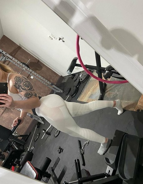 badfitgirl schöne nackt foto