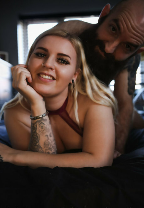 babemeetsbeardfree nackt pornografische bild