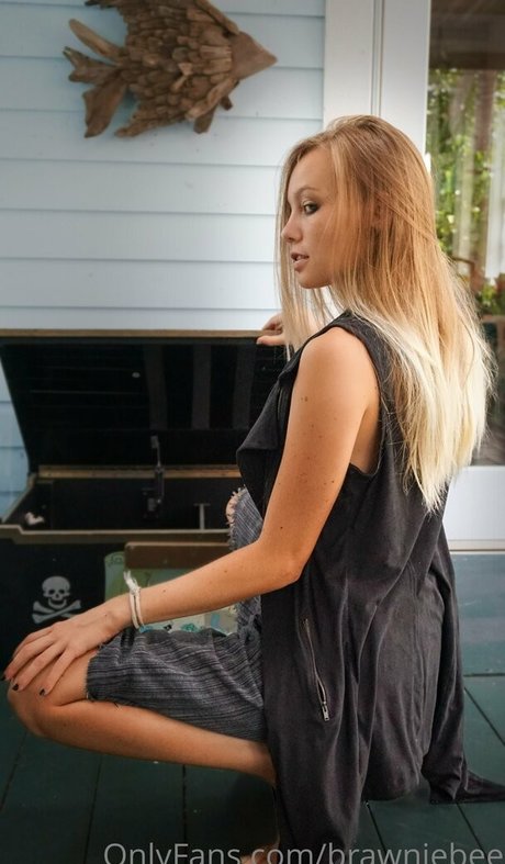 Brawniebee nackten pornostar bilder