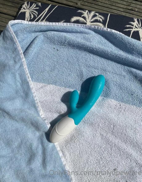 malynpewfree model nacktheit galerien