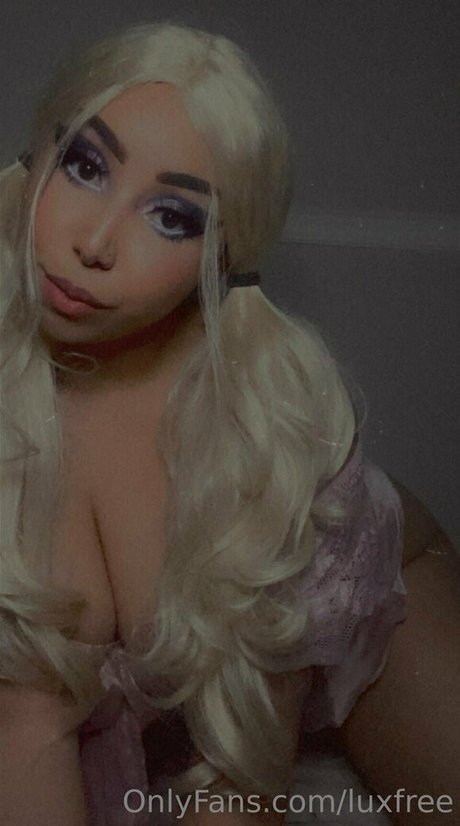 luxfree nackt bild