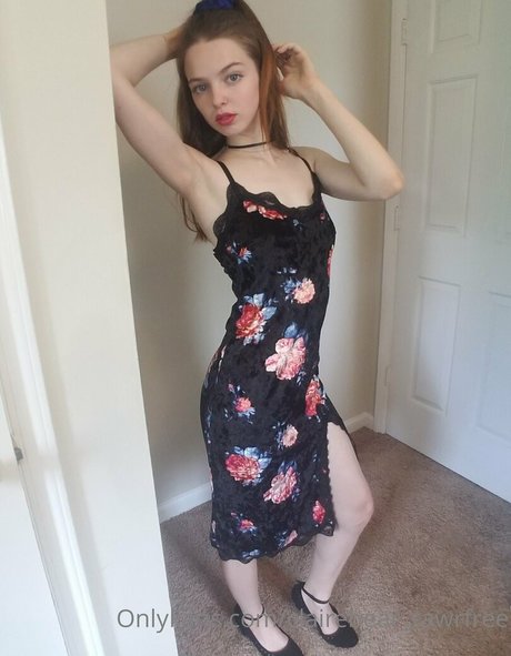 clairebear rawrfree pornographische pornostar fotos