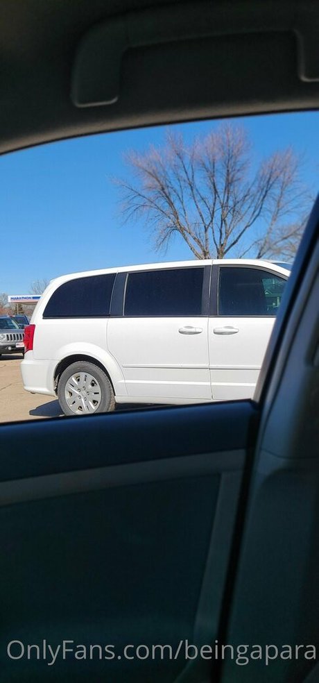 beingapara model porno archiv