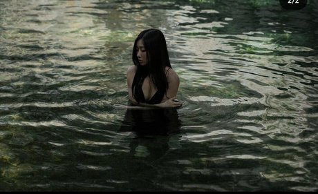 minnie x nackt akt foto