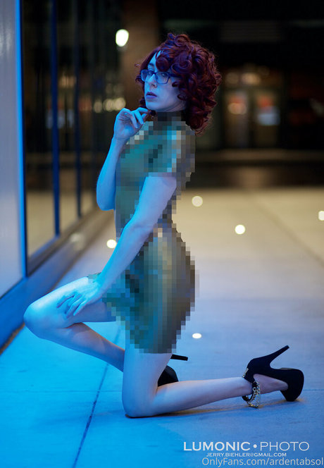 ardentabsol model xxx foto